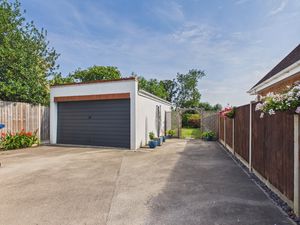 Double Garge- click for photo gallery